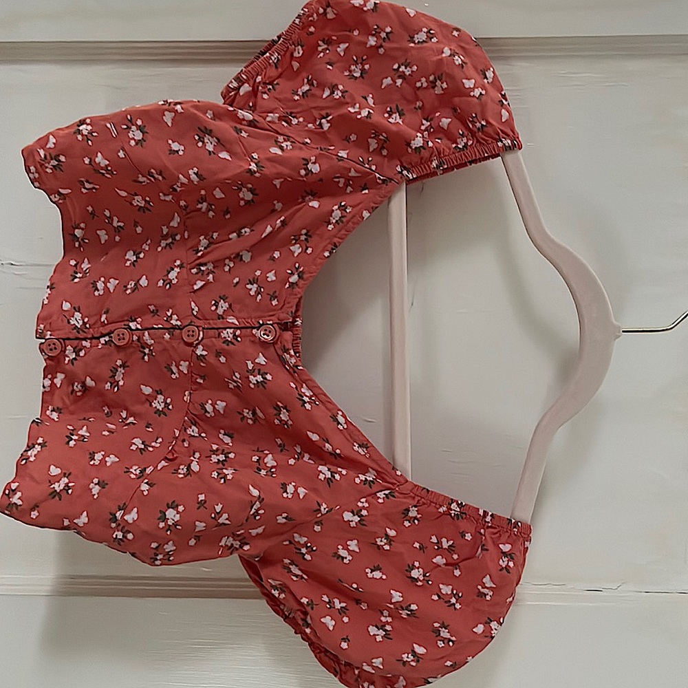 Hollis yet orange floral crop top